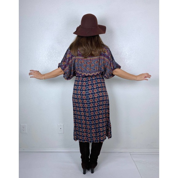 vintage 70s Wide Sleeve FLORAL PRINT Boho DRESS Small peasant dolman sleeve midi - Picture 9 of 10